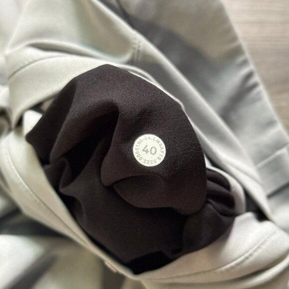 Lululemon Men's Commission Pant Slim 30" *Warpstreme - Grey - Picture 5 of 7